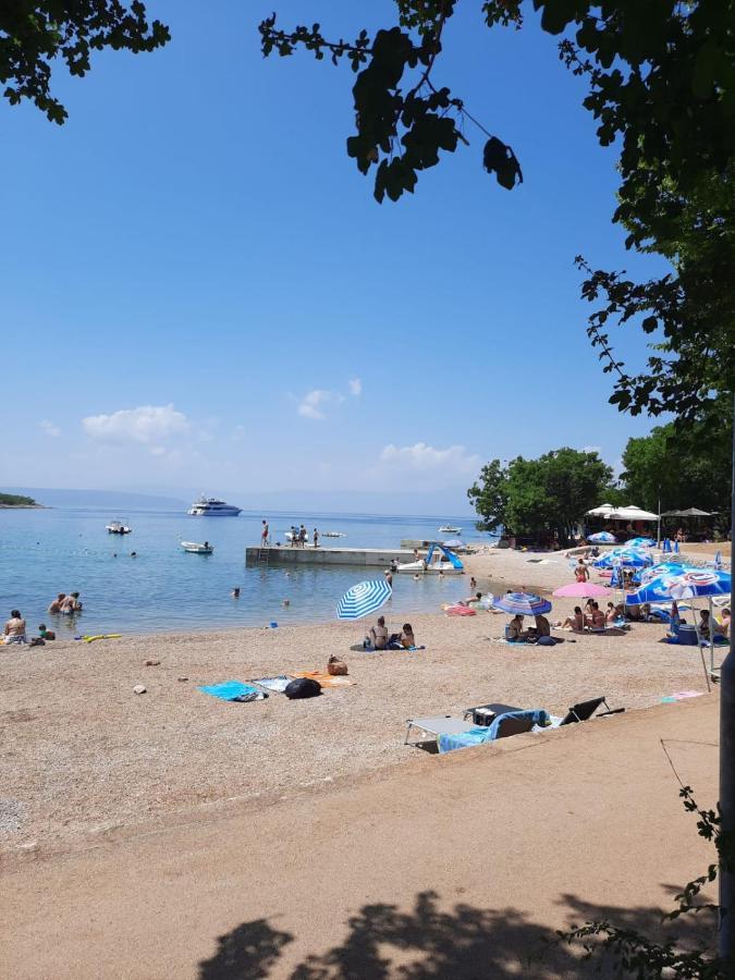 Njivice, Otok Krk, Apartman Dora Luaran gambar