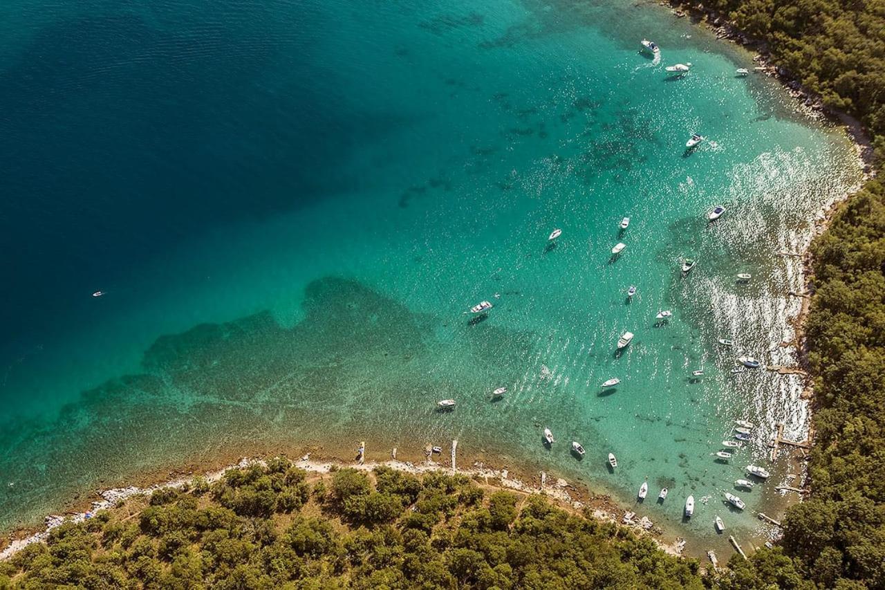 Njivice, Otok Krk, Apartman Dora Luaran gambar