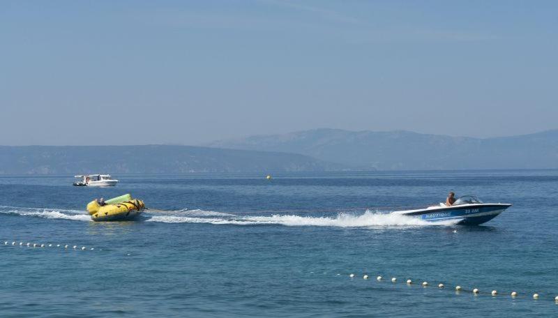 Njivice, Otok Krk, Apartman Dora Luaran gambar