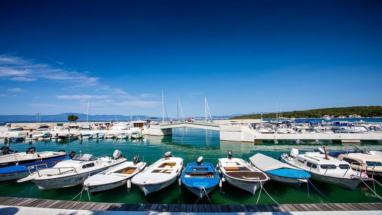 Njivice, Otok Krk, Apartman Dora Luaran gambar